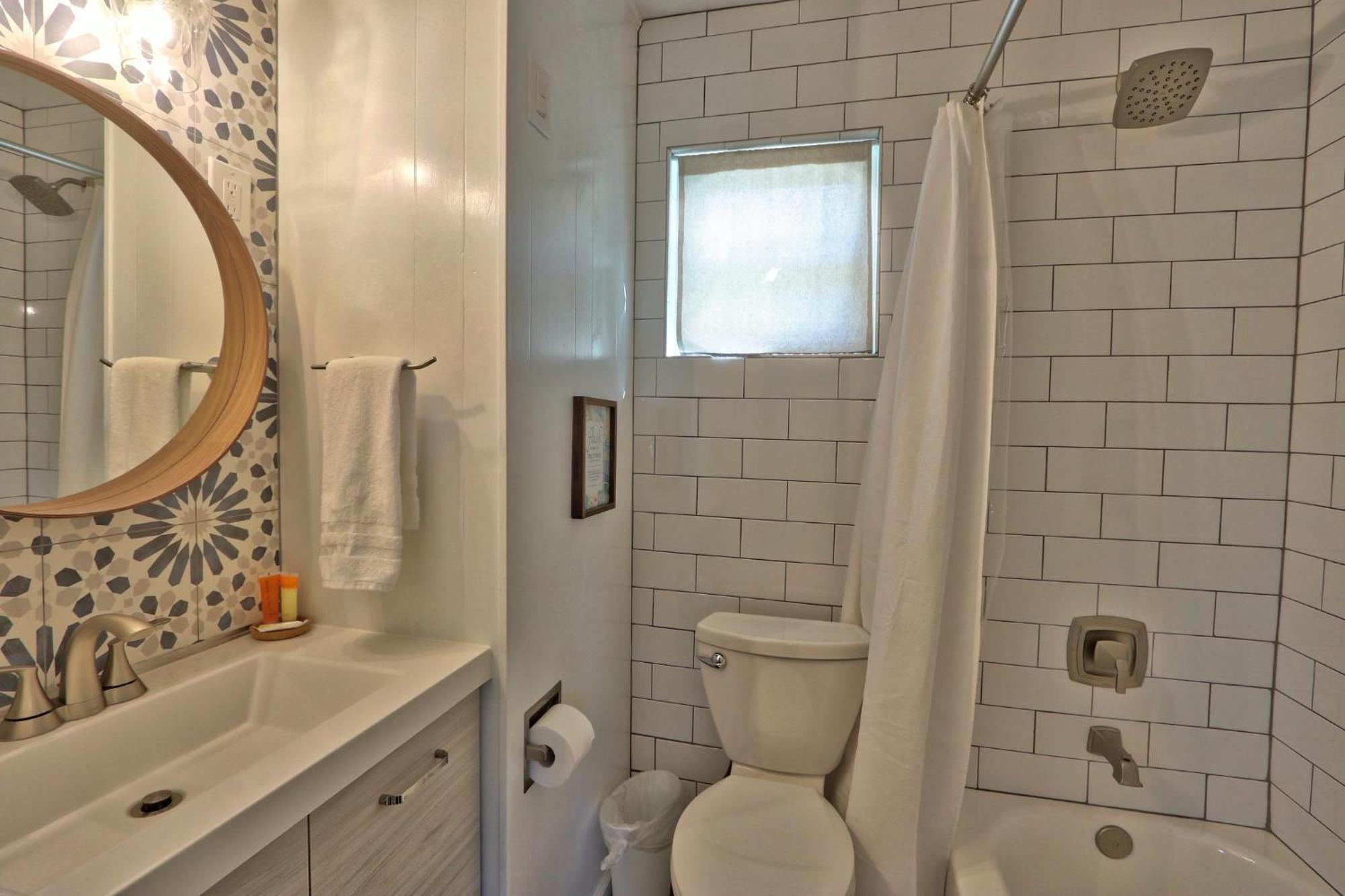Millie'S Cottages Unit 2 - Annie Canyon Lake Eksteriør bilde